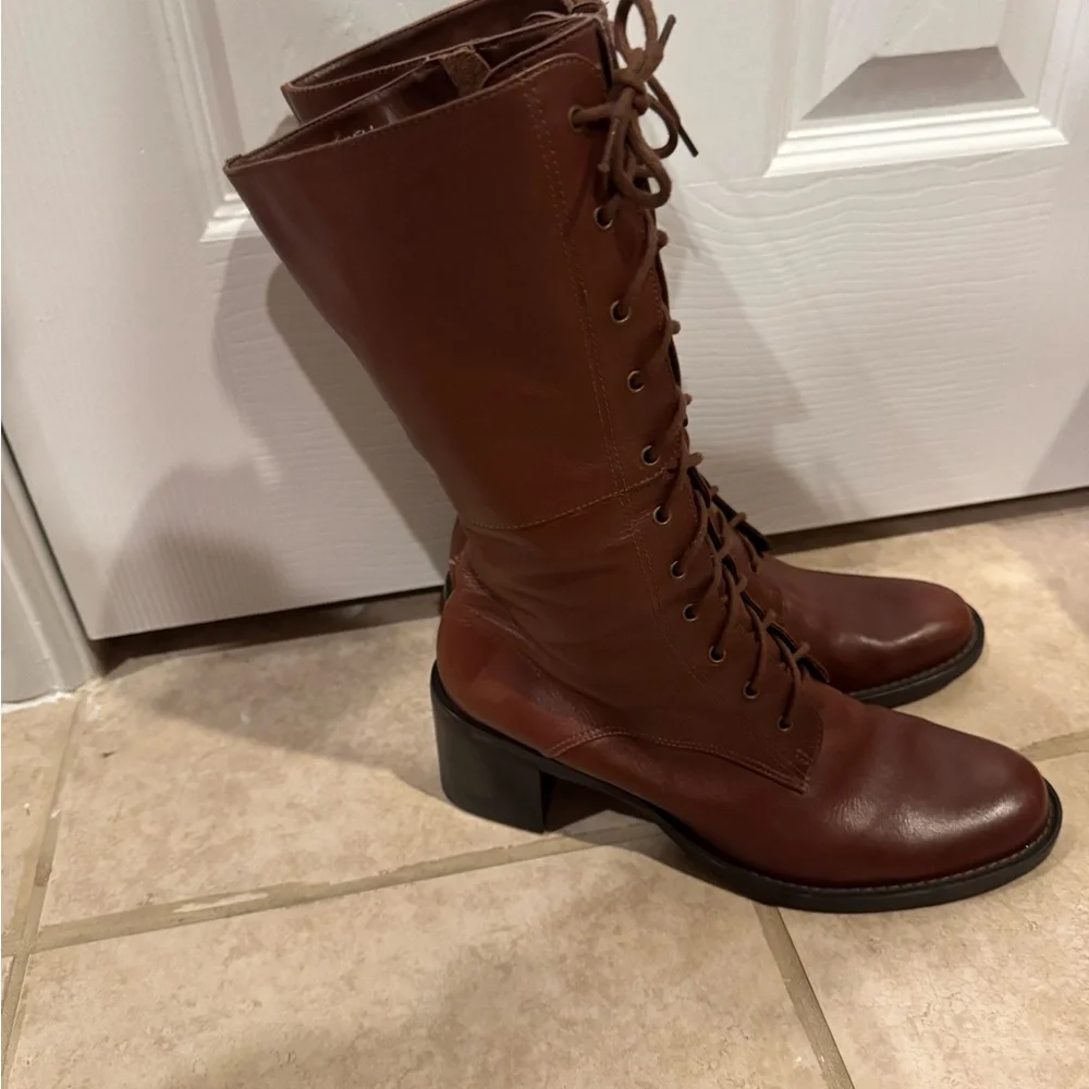 PAZZO Chestnut Lace-Up Women's Boots - Picture 2 of 7